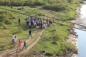 Phát hiện xác đàn ông dưới chân cầu