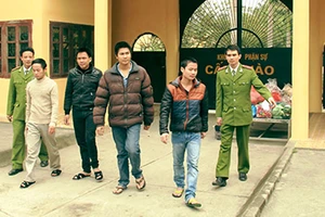 Bắt băng nhóm tội phạm nguy hiểm