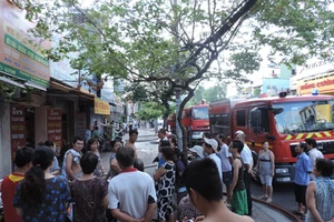 Mắc kẹt trong căn nhà cháy, một người thiệt mạng