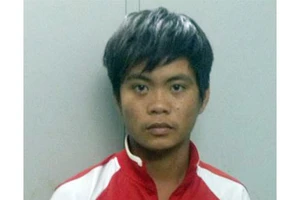 Dụ cho thức ăn rồi hiếp dâm bé 12 tuổi