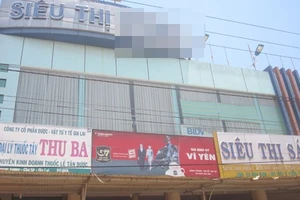 Khởi tố vụ bắt nữ sinh đeo bảng “tôi là người ăn trộm“