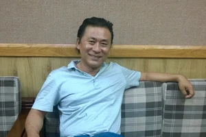 Gặp người đã hát “Đất nước trọn niềm vui” gần 40 năm