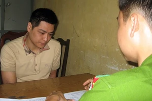 Thiếu nữ giàu có bị trói tay, bịt miệng sau đêm ân ái