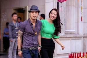 Bạn gái Ưng Hoàng Phúc bị tố bỏ học cấp 3, có con rơi