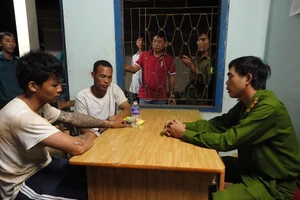 45 con nghiện phá tường rào bỏ trốn