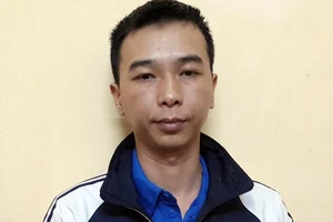 Đường dây gái trẻ bán thân của 'tú ông' bị đánh sập