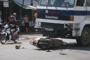 Nữ nhân viên ngân hàng tử nạn trên đường đi làm