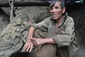 Người đàn ông trốn trong rừng hoang hơn 30 năm