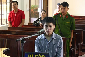 Mâu thuẫn lúc nhậu, dùng dao đâm chết bạn