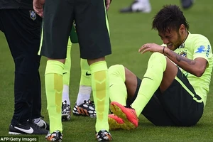 Đến lượt Neymar dính chấn thương