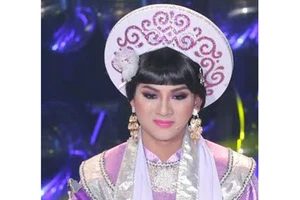 Hoài Lâm ngất xỉu ngay sau khi nhận giải