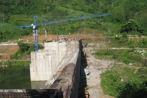 Hỗn chiến trong rừng, 1 lâm tặc bị chém chết