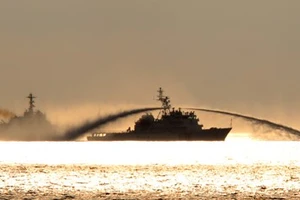 Trung Quốc sử dụng sáu tàu quân sự, hai máy bay chiến đấu tại thực địa