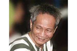 Năm Cam và người vợ bé chưa từng lộ diện 