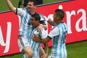 Argentina thắng Thụy Sĩ, Bỉ hòa Mỹ