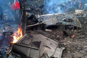 Vụ Trực thăng rơi: Bộ Y tế yêu cầu tích cực cứu chữa nạn nhân 