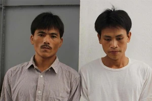 9X giả Việt kiều tuồn ngoại tệ giả vào Việt Nam tiêu thụ