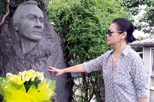 Những ngày bận rộn của Khánh Ly ở Sài Gòn