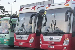 Tạm giữ ba xe khách Thành Bưởi
