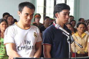 Công an đánh chết nghi can trộm bò: 18 tháng tù