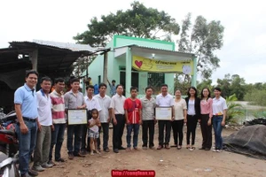 Vĩnh Tường "Tôn vinh Người thợ thi công"