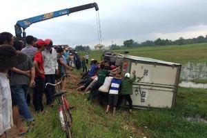 Hai ông cháu bị xe tải đâm tử vong