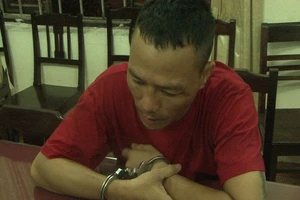 Bị bắt vì mang ma túy cho chồng