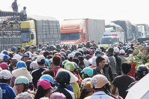 Truy tố bổ sung hai công an xã đánh chết học sinh