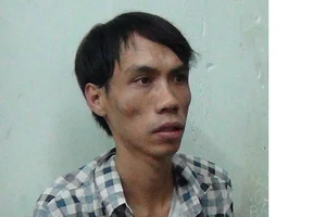 Bắt nóng đối tượng mua bán ma túy giữa trung tâm