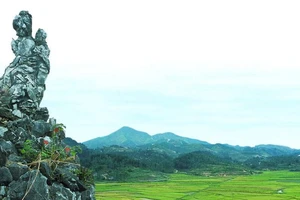 Hòn Vọng Phu ở đâu ?