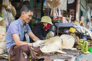 Chợ xứ Quảng giữa lòng Sài Gòn