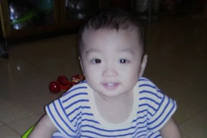 Bé bị bỏ rơi trên taxi đã được đưa vào trung tâm bảo trợ trẻ em: Gia đình chưa được gặp