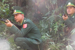 Con trai người anh hùng