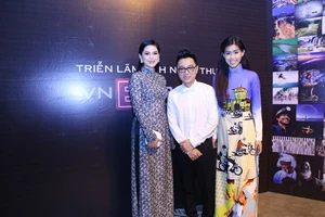 Dàn sao đổ bộ xem triển lãm