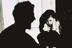 U60 hầu tòa vì làm bậy khiến nữ sinh 13 tuổi sinh con