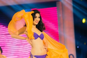 Lan Khuê đăng quang Hoa khôi Áo dài được 1,1 tỉ đồng