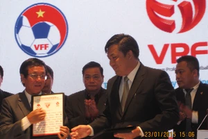 Nhiều nhà tài trợ đồng hành cùng V- League 2015