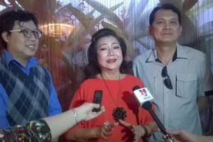 NSND- kỳ nữ Kim Cương mừng sinh nhật đặc biệt