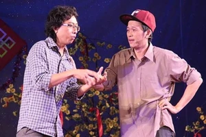 Có Hoài Linh vẫn bể show hài