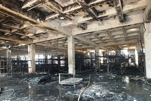 Cảnh tan hoang tại nhà xưởng SamHo sau khi bị cháy