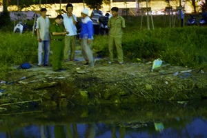 Nổ dưới chân cầu Sài Gòn do phóng điện cao thế