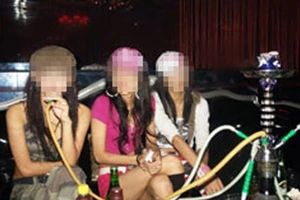 Nghiêm cấm bán Shisha, thuốc lá cho học sinh 