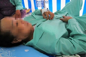 Một phụ nữ bị đâm 3 nhát khi đang ngủ