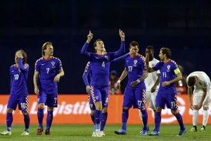 Croatia tiếp Ý trên sân… khóa cửa