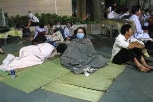 Chập điện, BV Bạch Mai khẩn cấp sơ tán bệnh nhân