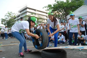 Hơn 2.000 bạn trẻ Sài Gòn khuấy động Ngày Trái đất Việt Nam 2015