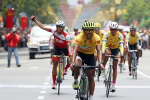 Áo vàng Cúp Truyền hình 2015 và chuyện “đốt vía” giải đen ?