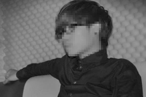 Từ MC 'ngáo đá' đến ca sĩ bị tố cưỡng hiếp fan nữ