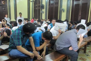 Các cán bộ đánh bạc trên mạng M88 đối mặt với án tù giam