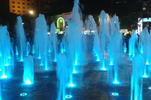 Lần đầu tiên Khuôn viên khu Tượng đài Chủ tịch Hồ Chí Minh biểu diễn ca nhạc